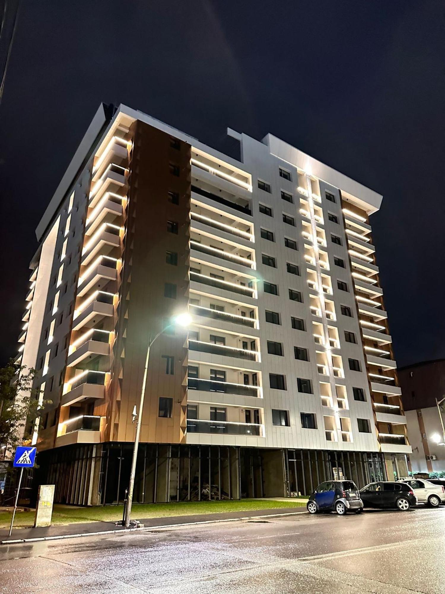 Sky Garden Panoramic View Apartment Bucharest Luaran gambar